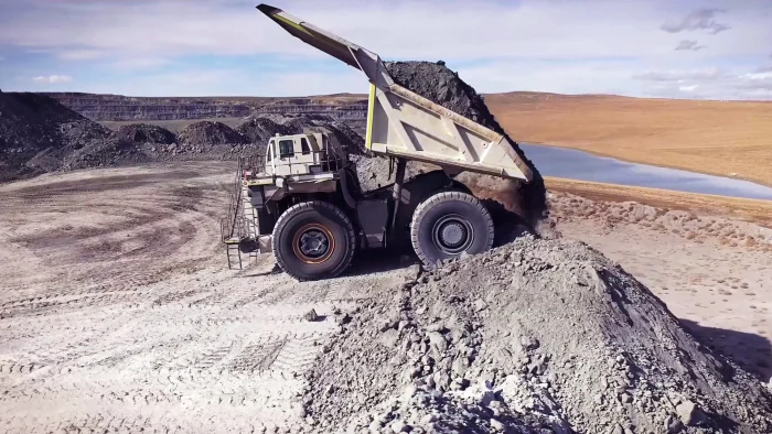 Filter Plus Filtration For Quarry Loaders Excavators And Haul Trucks What To Consider For Application Specific Solutions Feature